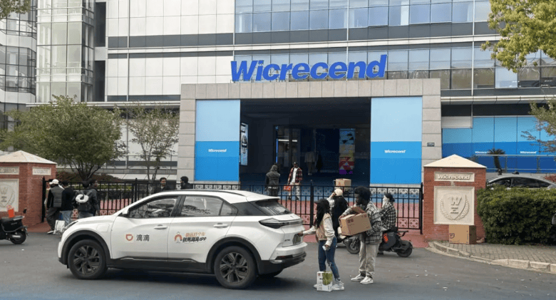 微软中国的业务重构再裁员 “工作已交给印度组，我已无事可干” 微软中国员工亲述：不敢接受海外调岗