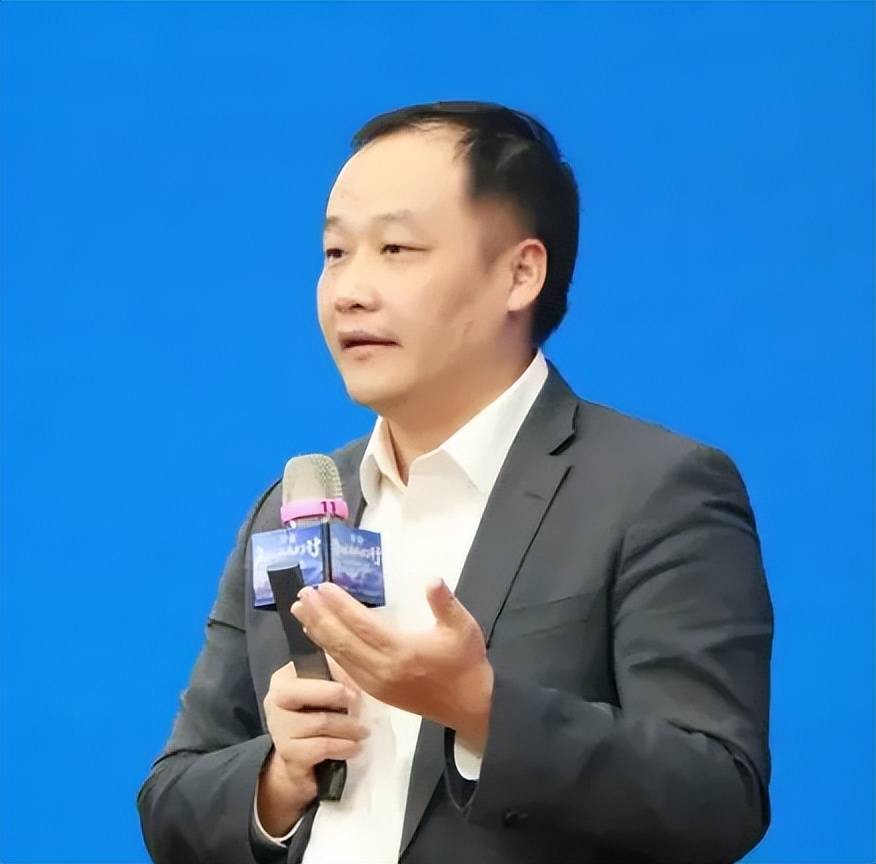关税战的“胆小鬼博弈”，玩不下去了？