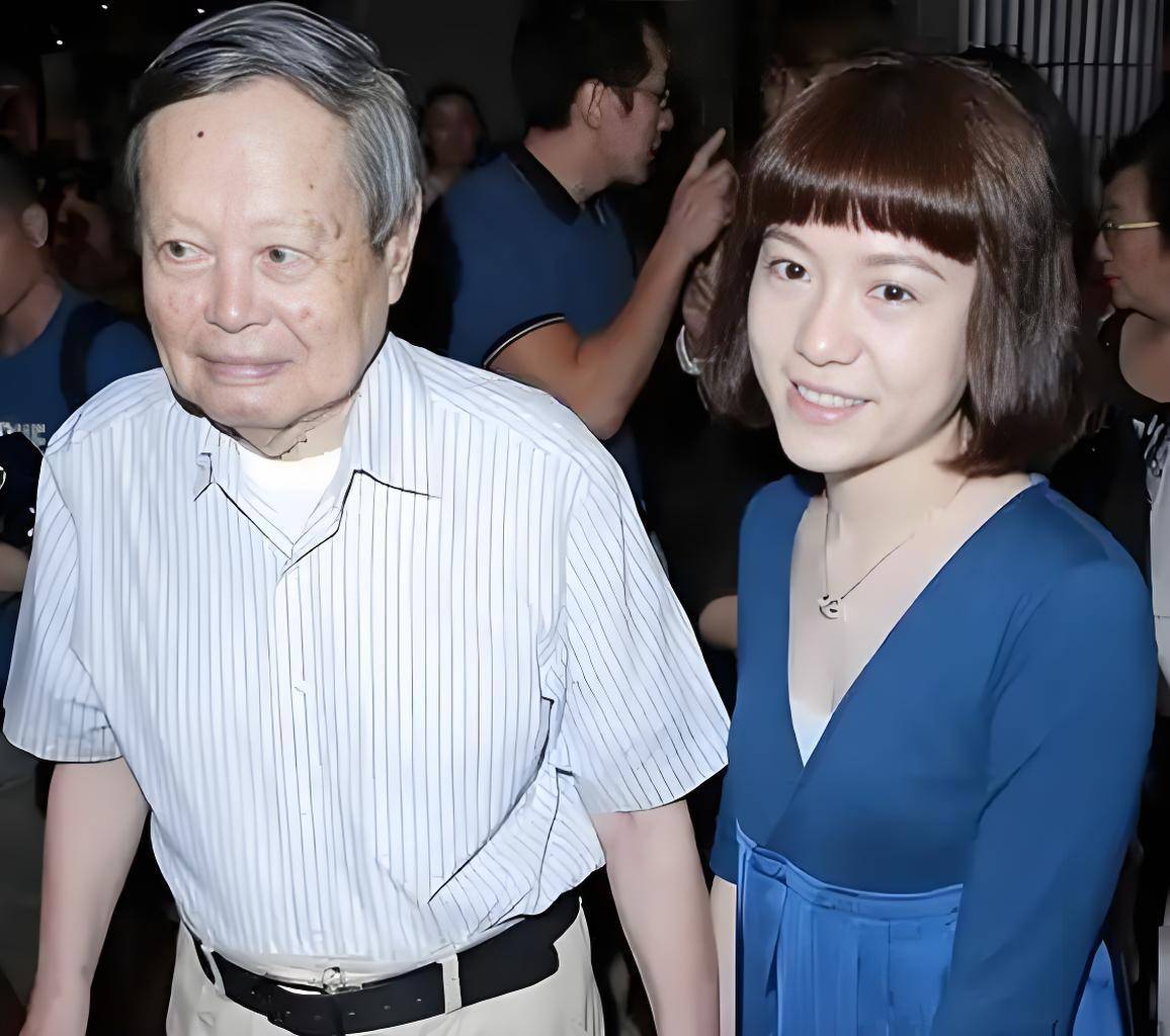 遗产风波落幕！相伴21年翁帆含泪坦言杨振宁生前安排：除生活费外全捐教育事业