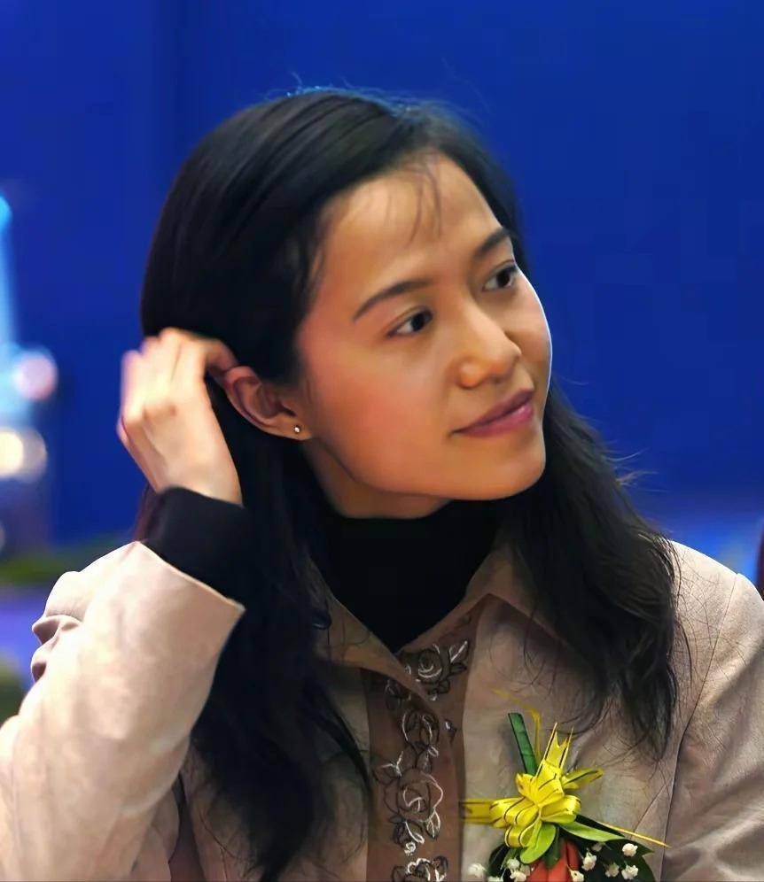 原创             杨振宁去世后，翁帆首发声，字字催泪，争议20年的3个疑惑解开了