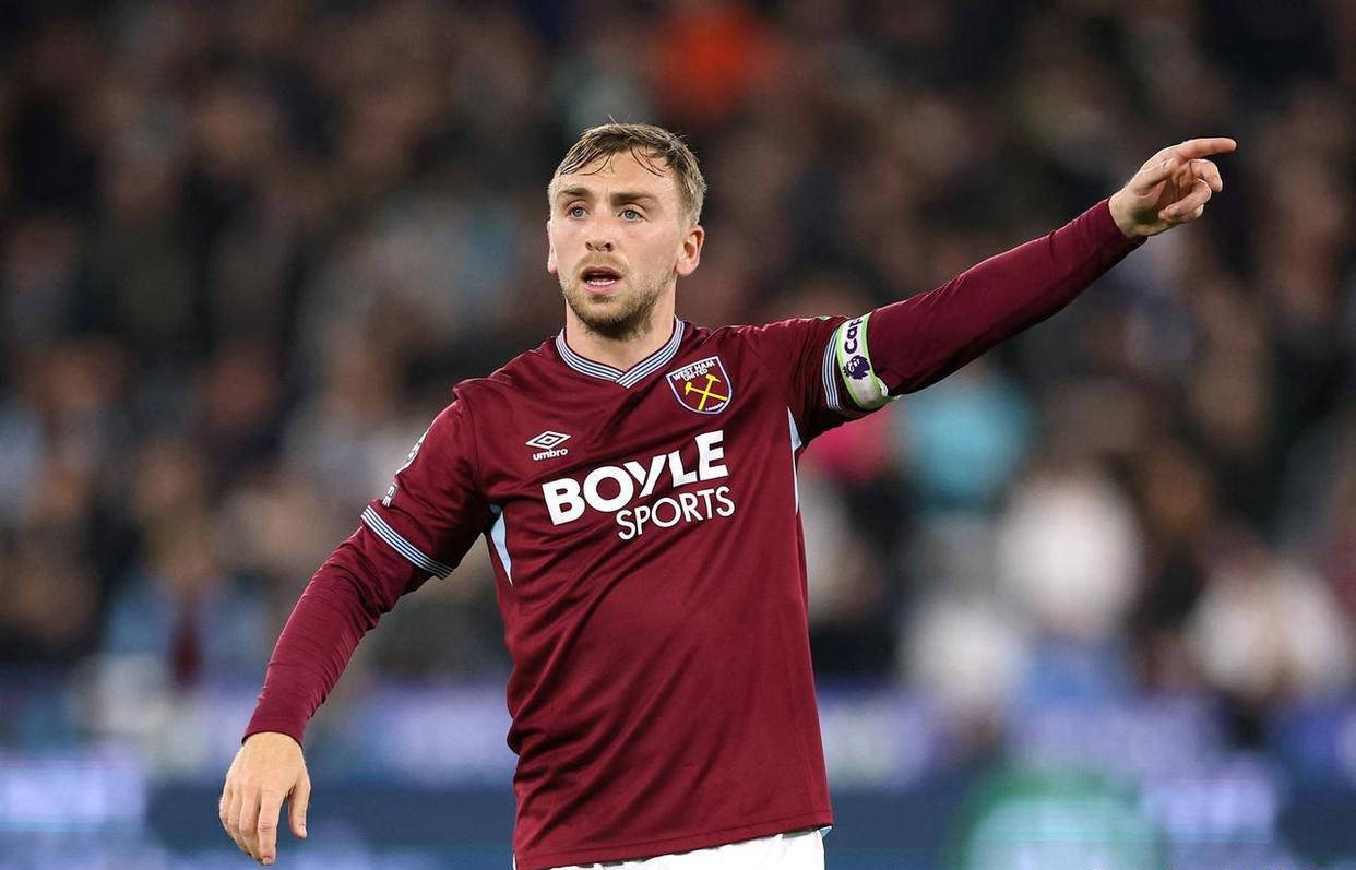 英格兰足球超级联赛英超联赛最新战报：西汉姆联5轮不胜跌入降级区曼联落后9分