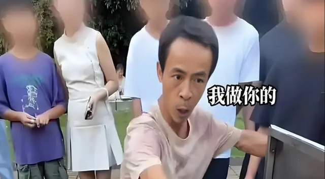 开大劳、住豪宅，炫富网红扎堆演“破产”，哭一场清货 2000万？