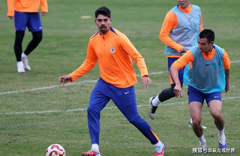 爱体育- 爱体育官方网站- APP下载泰山VS海港扒层皮！徐正源PK邵佳一大连一旦输申花 争冠扑朔迷离