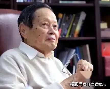 原创             杨振宁离世8天,翁帆因一个表情甩掉大黑锅,杜致礼妹妹说得太对