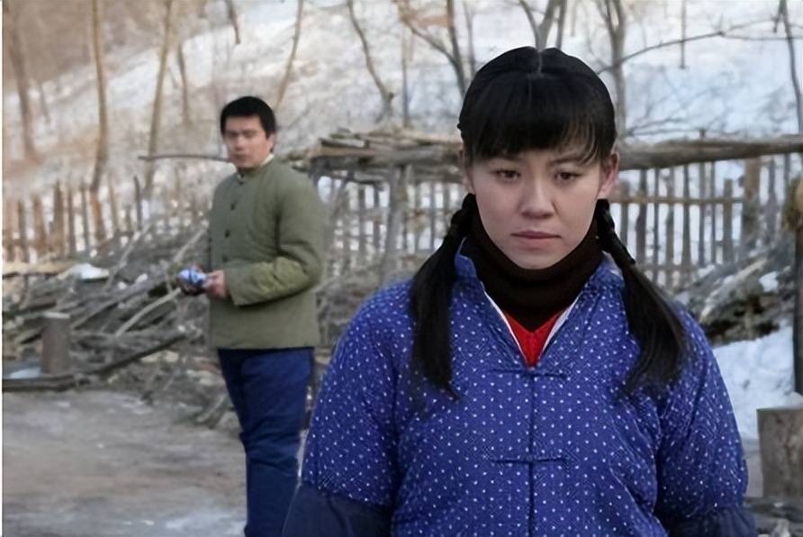 身价过亿豪门阔太，年过40被导演拉来救场，现在却意外爆红