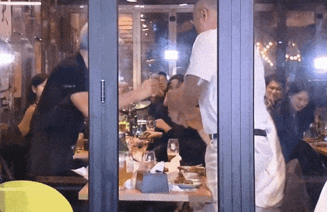 人口暴跌,股市翻倍