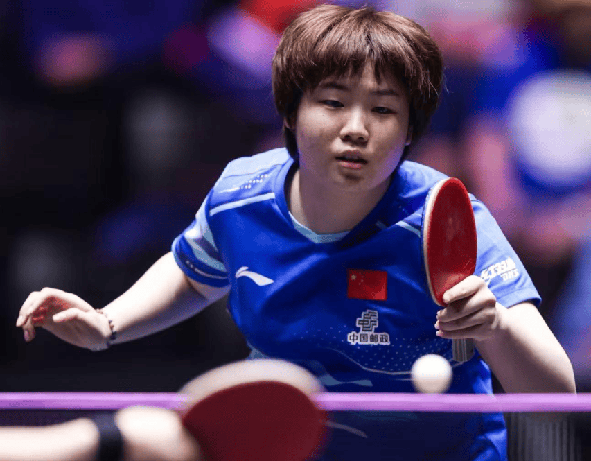 原创             国际乒联公布第45周世界排名：王艺迪重返前四，蒯曼、向鹏下滑