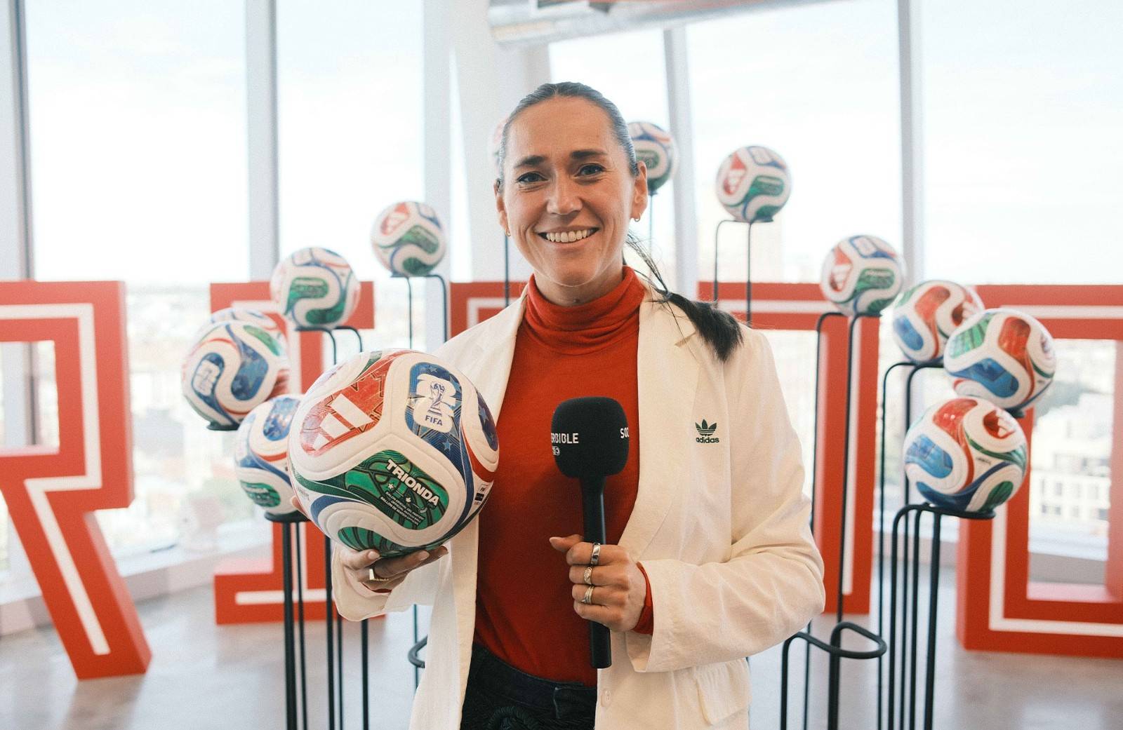 足球直播-NBA直播_英超_世界杯体育【超清在线观看】adidas是如何创造TRIONDA三重浪足球的？