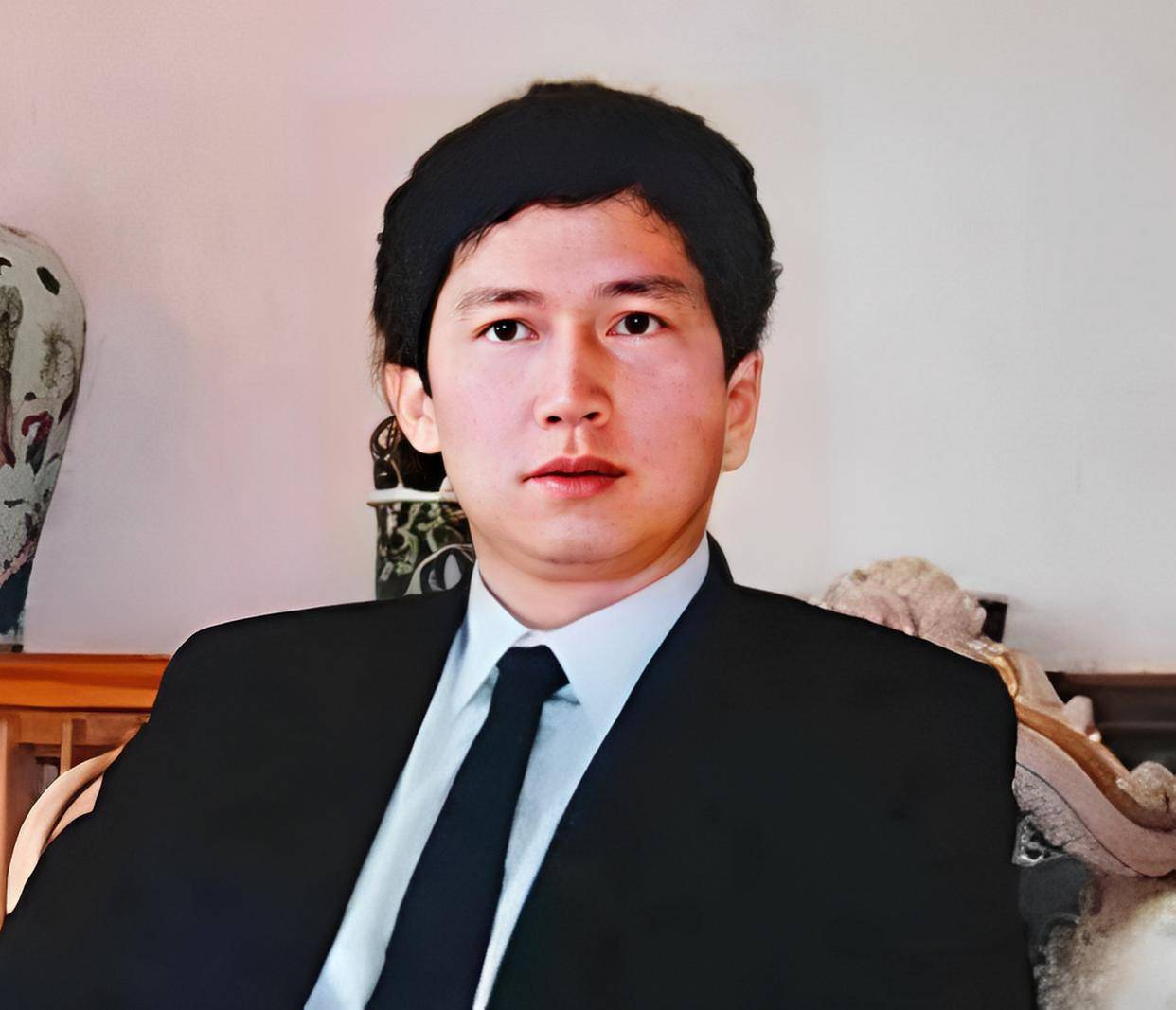 李春平死后268亿归属成谜，未婚妻携子公开协议：财产本该全归儿子