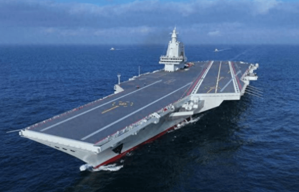 航行警告已发布，福建舰入役进入倒计时，中国三航母时代真的来了！