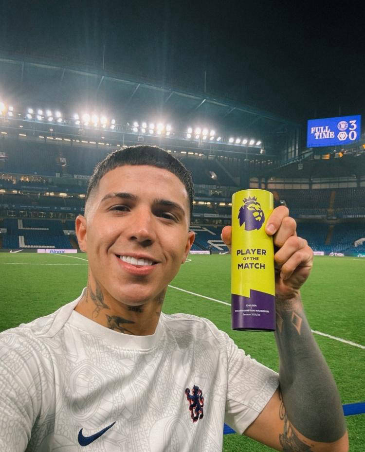 英超战英超联赛免费高清直播+实时赛程+积分预测（2025赛季全覆盖）报：阿莫林增添自信阿森纳连胜终止