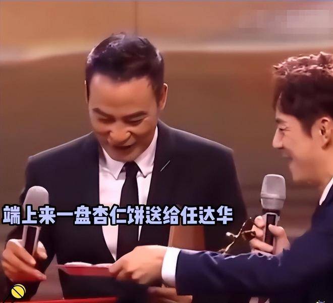 那英质疑比赛作假被闭麦，现场黑脸强硬还白眼，连何炅也救不了