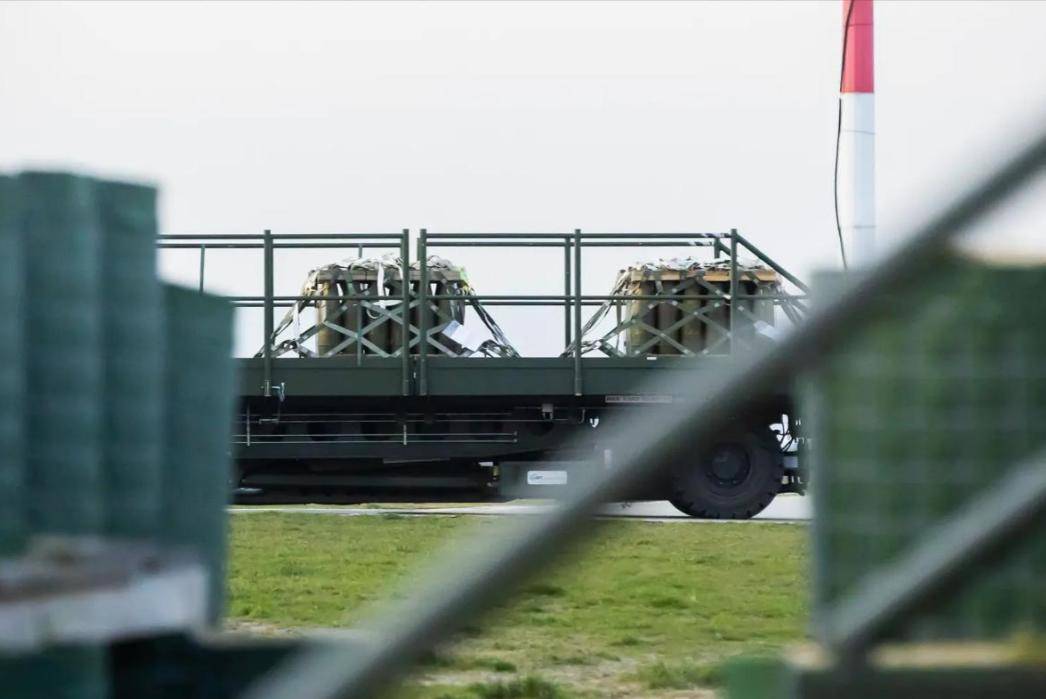 北约弹药产量飙升！秘书长宣称反超俄罗斯，数十条生产线开足马力，西方要莫斯科低头？