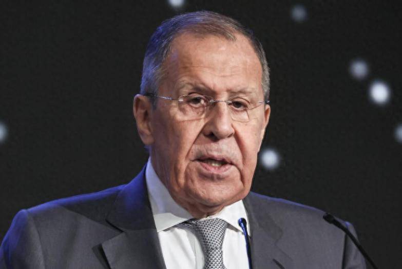 拉夫罗夫透露遗体互换比例,9000:143!乌克兰士兵超9000具,泽连斯基暂未作出回应