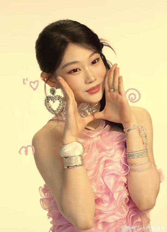 沈佳润首次走红毯!虽然紧张但落落大方,红毯走过头了反应却从容