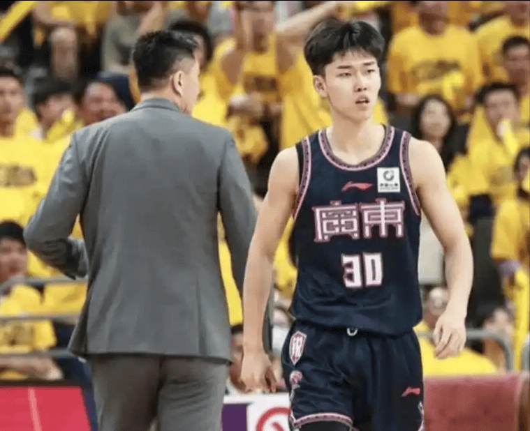 CBA盘口与数据深度__今日CBA盘口分析·大小分策略·球队