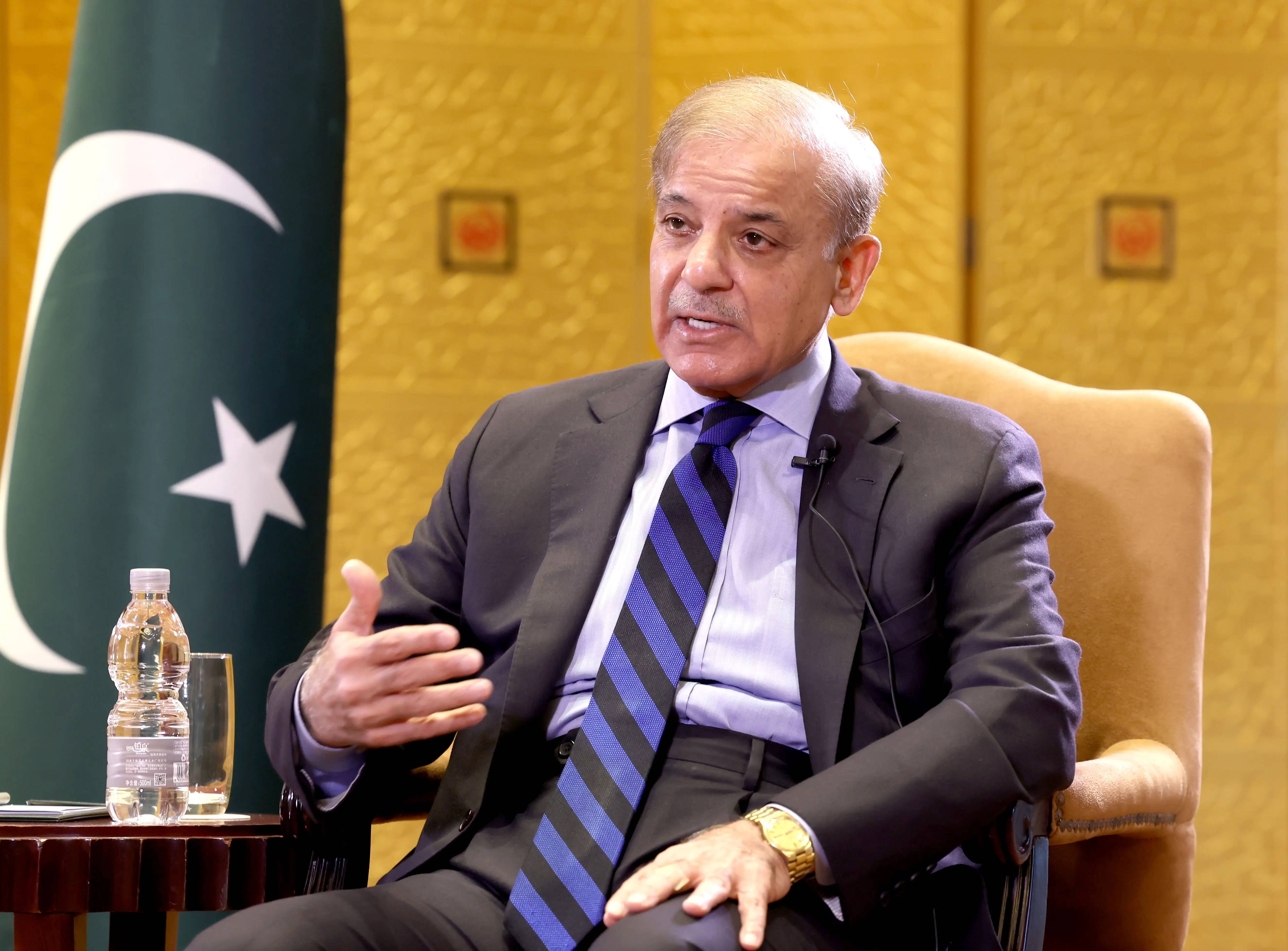 印度得寸进尺！刚恢复中国直航，印航司申请航线过境新疆，希望政府出面与中国协调！