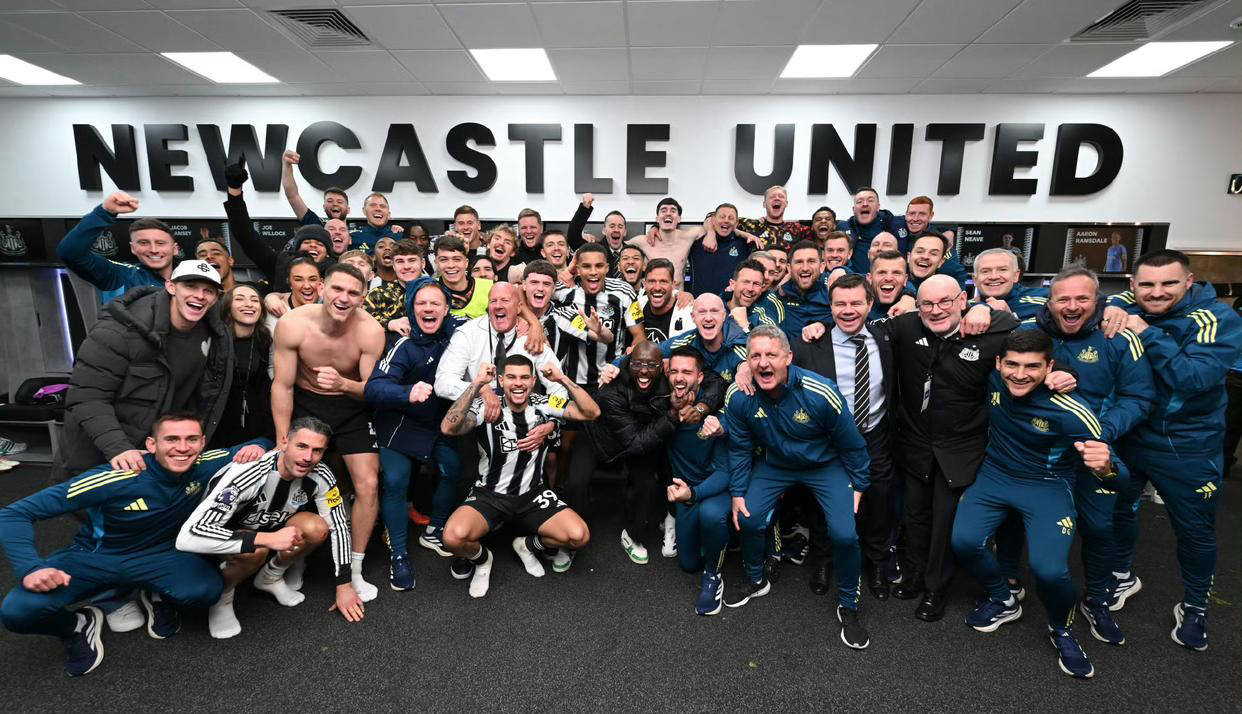 英超联赛免费高清直播+实时赛程+积分预测（2025赛季全覆盖）英超大冷门！卫冕冠军接连溃败阿森纳悄然笑开颜