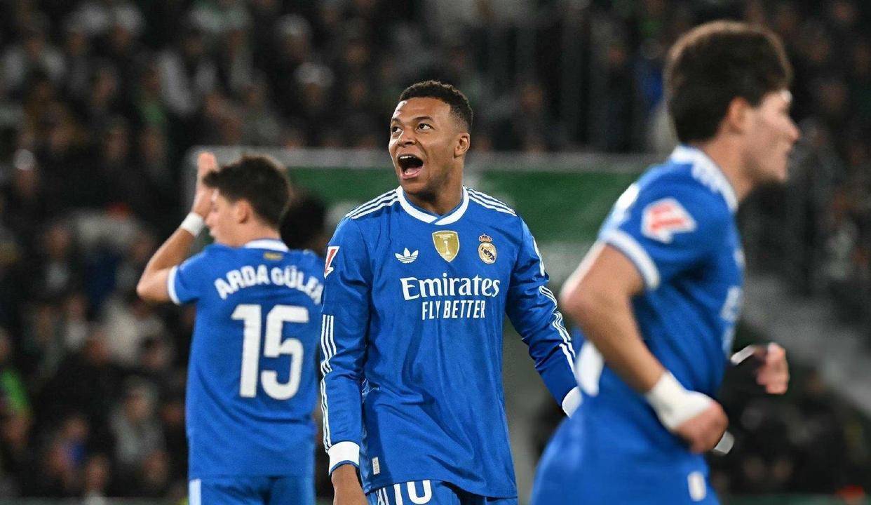 “西甲最新积分榜出炉皇马2-2爆冷仍居榜首