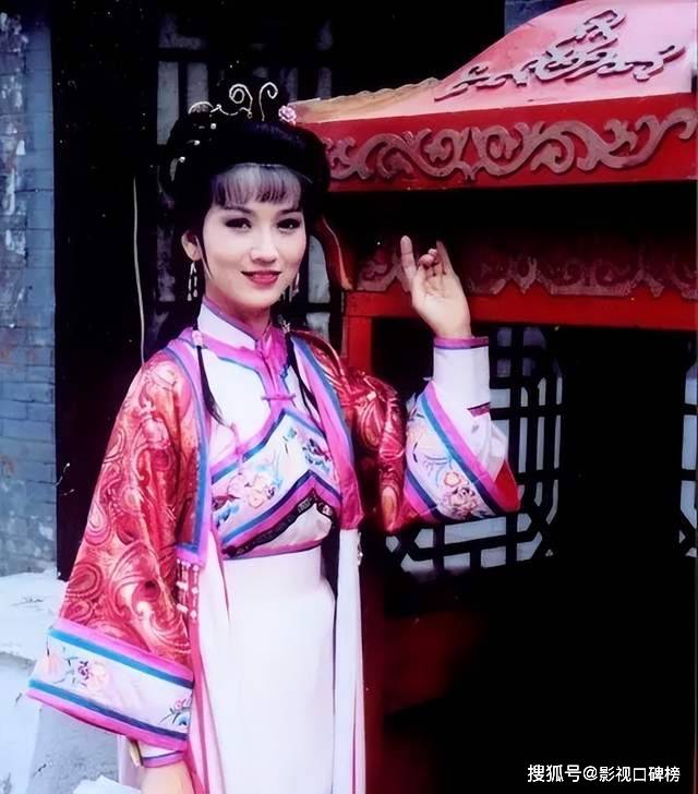 娱乐圈未解之谜:没演技为何总能爆红?王晶点名这2位女星