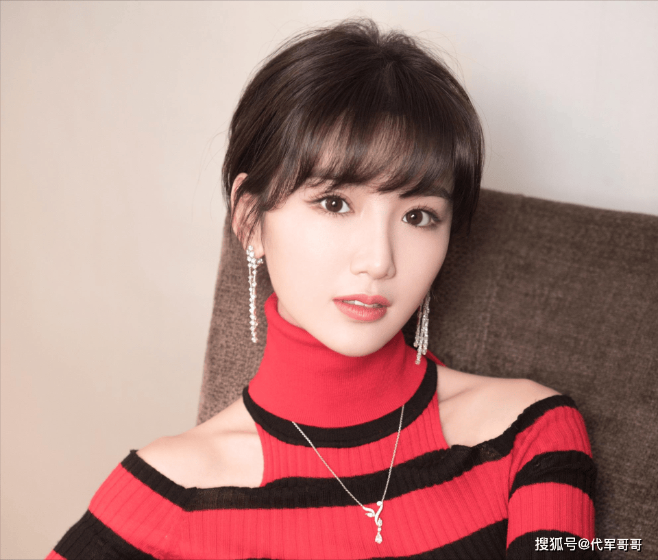 分手8年后，再次官宣喜讯的毛晓彤，是陈翔高攀不起的存在