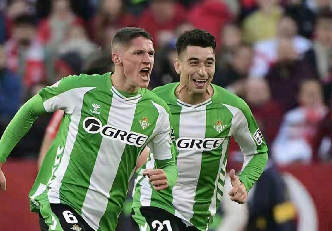 “贝蒂斯客场2-0力克十人西甲联赛免费高清