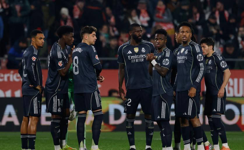 “欧冠霸主再度失分！皇马客场被赫罗纳爆冷逼