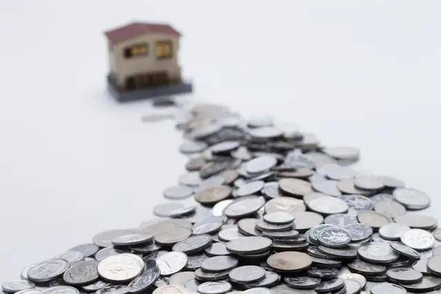 银行人守着332万亿存款,几乎愁白了头