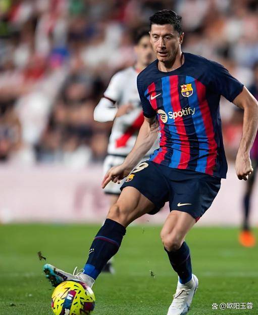 “西班牙足球甲级联赛西甲消息：巴萨3：1拼