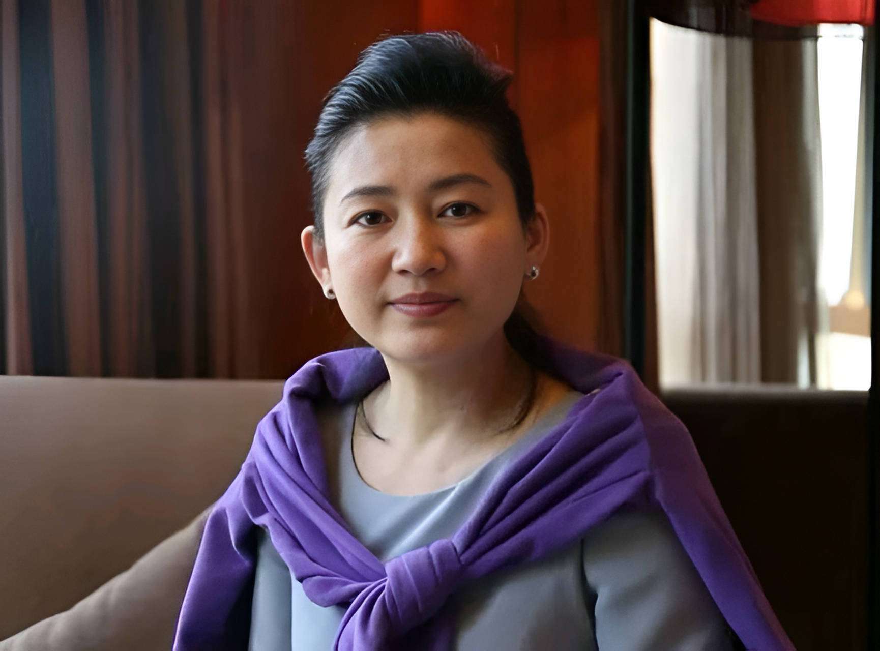 57岁王小丫近照认不出：满脸皱纹似老太，曾因工作太拼患尿毒症