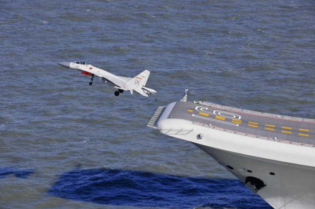 中国家门口，轮不到高市早苗嚣张，辽宁舰调转方向，直奔日本本岛!