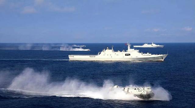 黄岩岛爆发激烈对峙，中国海警强力清场，美军航母提前连夜跑路