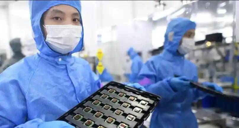 让光刻机变成“废铁”?中企正式官宣,日、美企业最担心的事来了