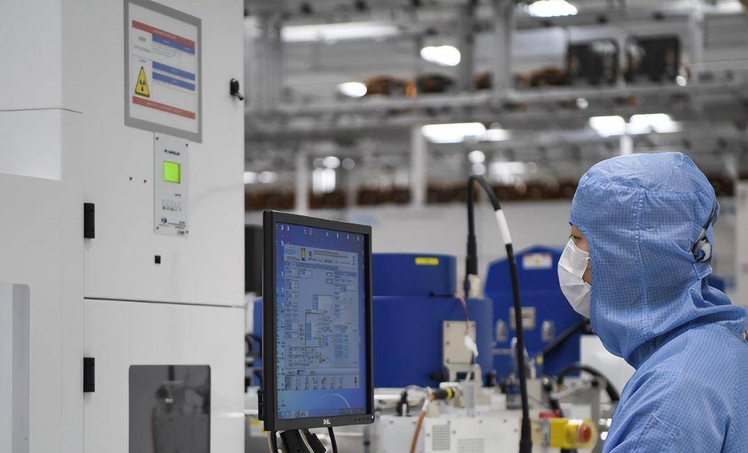 让光刻机变成“废铁”?中企正式官宣,日、美企业最担心的事来了