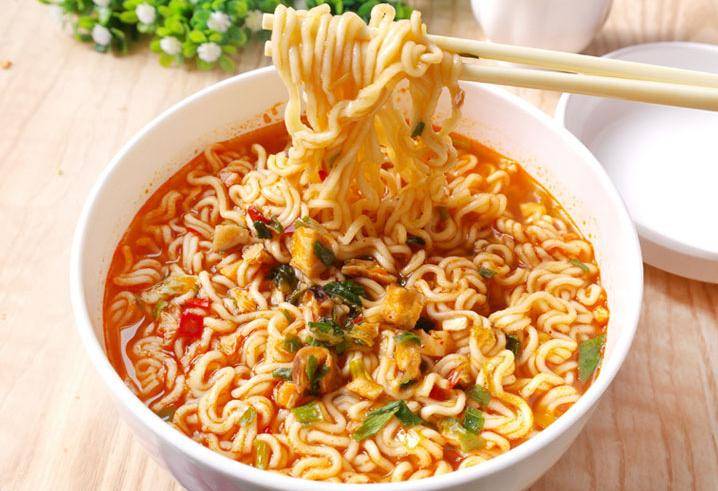 俄罗斯采购中国5万箱方便面，没几天嚷嚷退货，原因令人哭笑不得