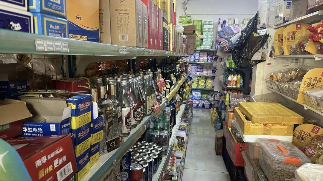 董明珠们的最大靠山,倒在了2025