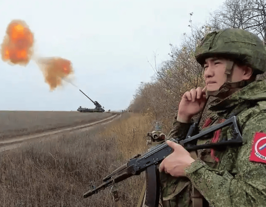 10个集团军压境!扎波罗热平原:俄乌战场生死局,乌军用血肉之躯硬扛?