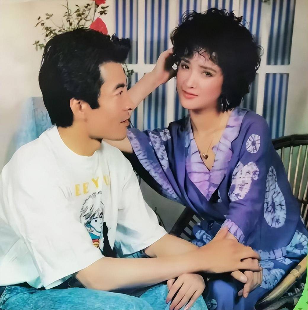 61岁演员何晴去世,好友公开住院照,瘦了很多,变化太大难认出