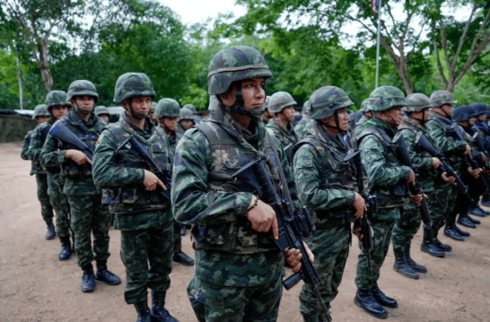 中方话音刚落,泰国松口停火,开出3大条件,要洪森父子“投降”!