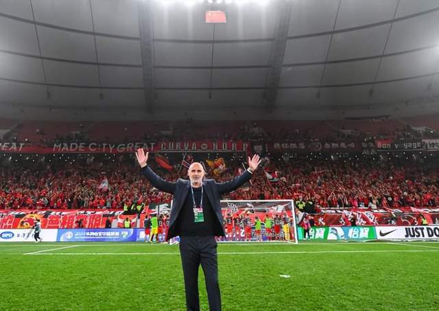 原创             中超成名帅跳板！44岁英超教练有望执教中超：刚拿欧联杯冠军