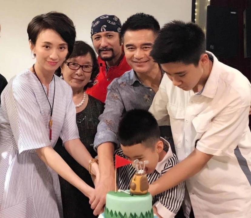 何晴去世后，许亚军第四任老婆张澍首发文，“一箭双雕”手段厉害