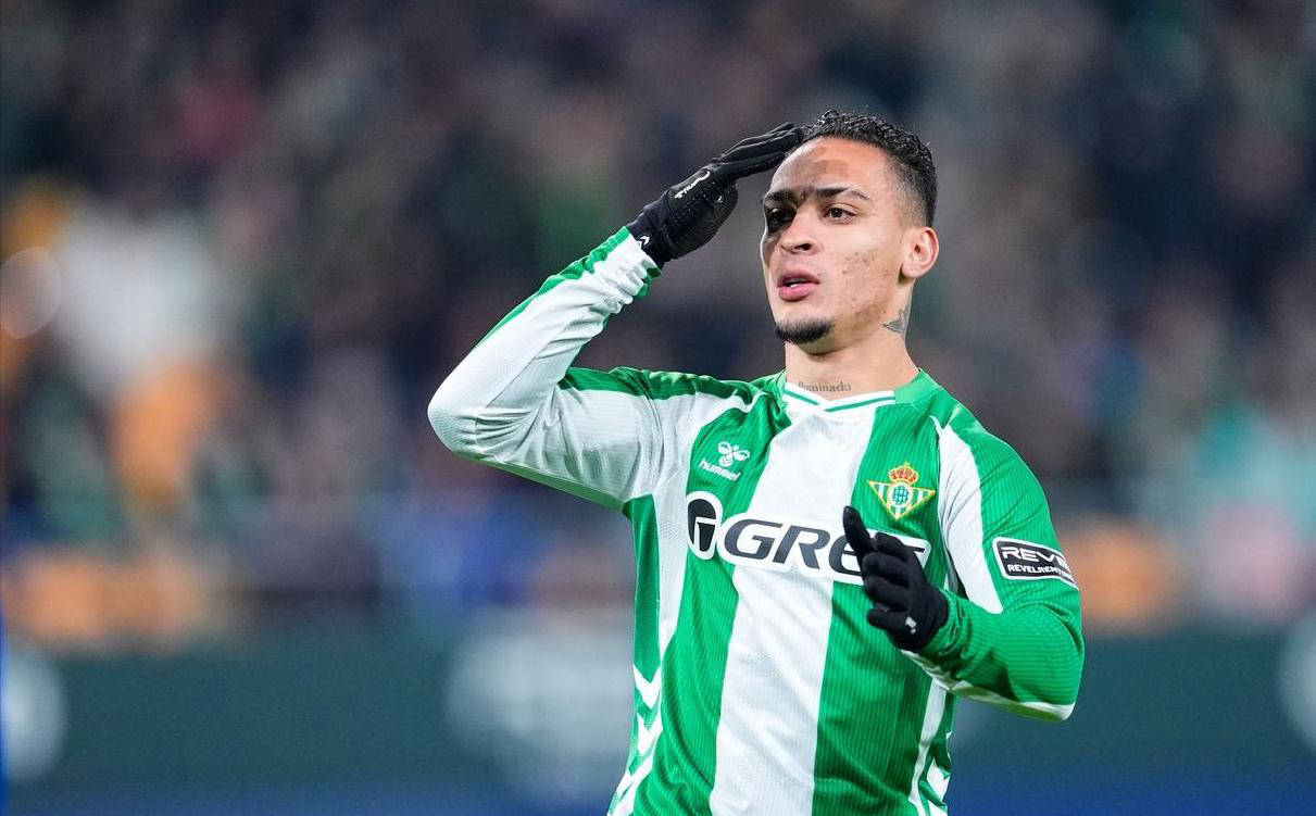 西甲最新积分榜解析：巴萨领跑马竞紧追贝蒂斯与埃尔切表现亮眼西甲联赛免费高清直播＋实时赛程积分榜＋竞彩预测全覆盖（2025赛季）