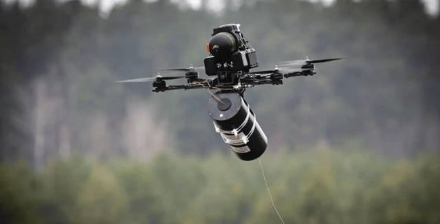 柬埔寨作战用上了光纤的自杀无人机，到底哪里来的技术？