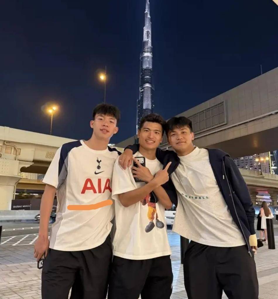 曝光U22国足迪拜集训照19岁王钰栋身穿热刺球衣引猜想！可西甲联赛免费高清直播＋实时赛程积分榜＋竞彩预测全覆盖（2025赛季）不能乱穿