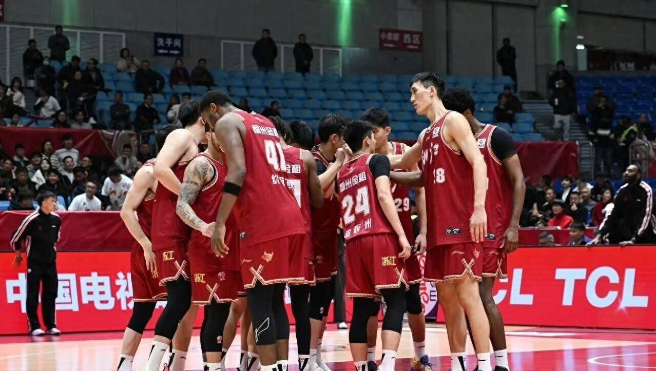 CBA盘口与数据深度__今日CBA盘口分析·大小分策略·球队档案18分大败防守联盟倒数第1！刘炜下课吧一手好牌打得稀碎