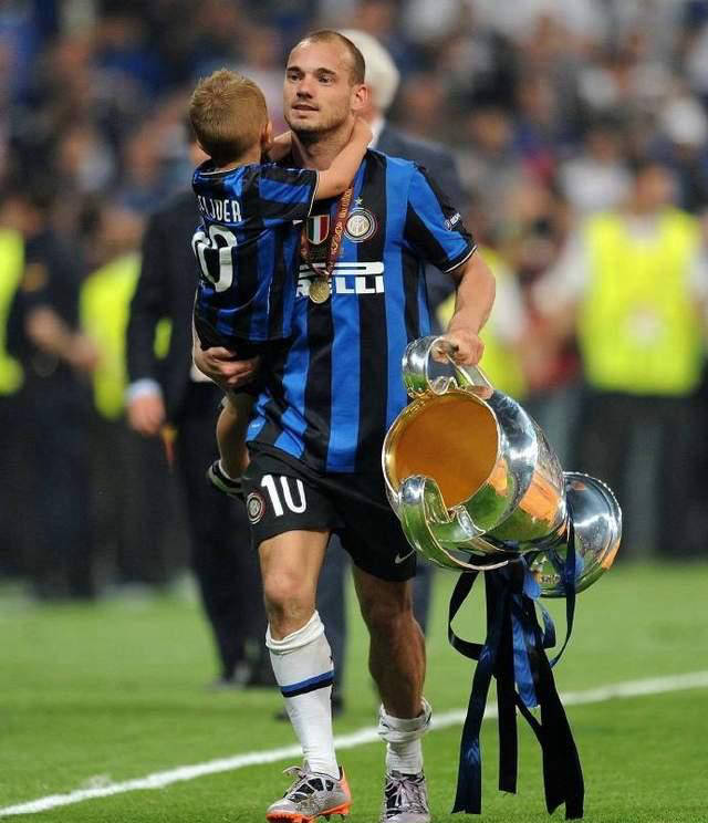 西班牙足球甲级联赛国际米兰——队史首个三冠王的传奇之路穆里尼奥与国米的完美结合