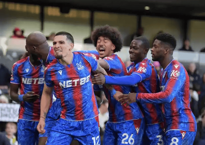 英格兰足球超级联赛英超争四开云压力升级比赛节奏开始分化