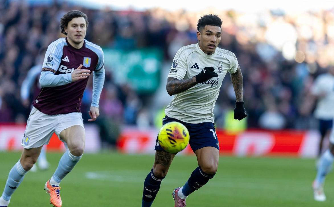 英超联赛免费高清直播+实时赛程+积分预测（2025赛季全覆盖）英超第20轮：54岁埃梅里率领维拉3-1逆转诺丁汉森林升至联赛第二