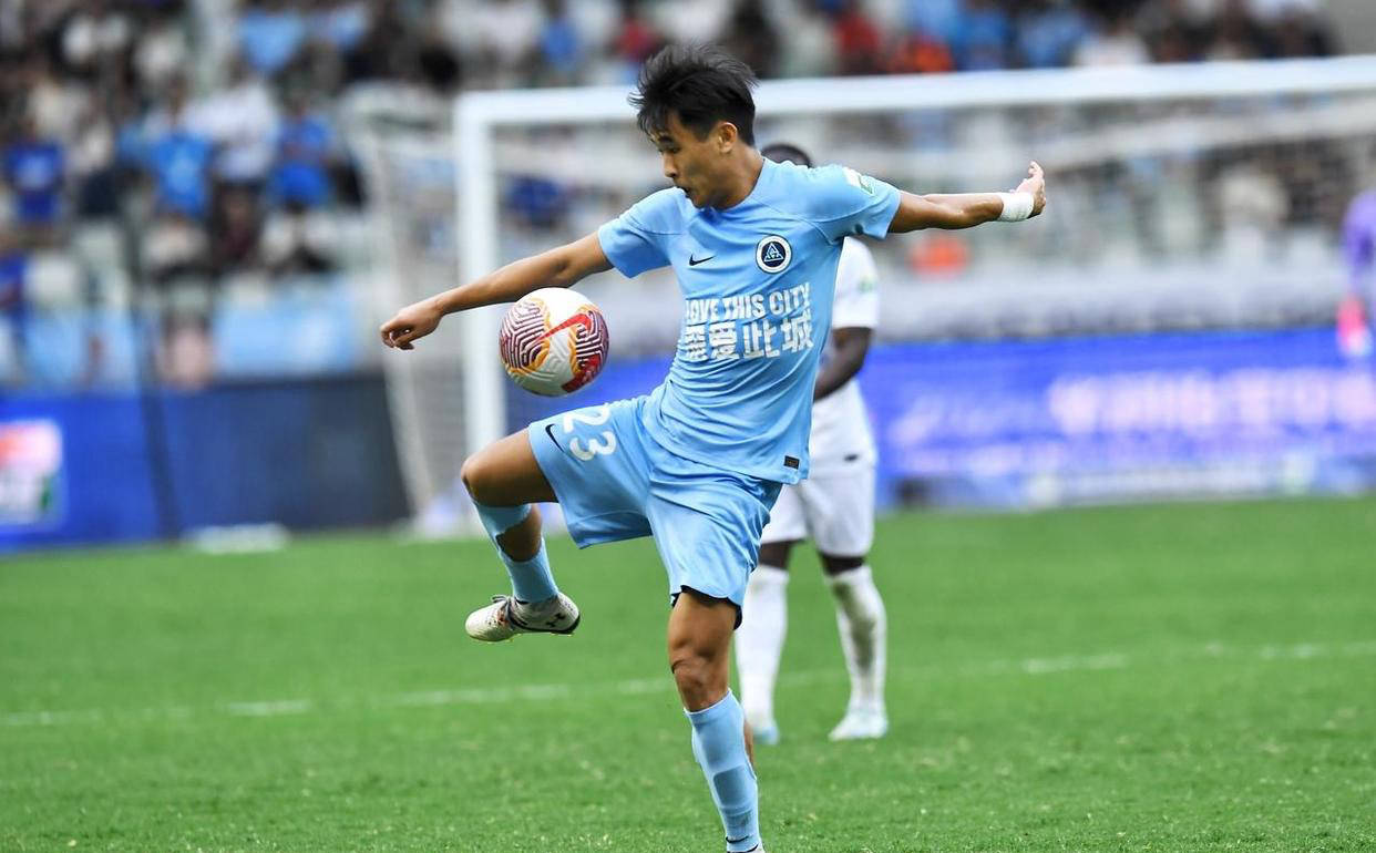 2026世界杯全攻略 - 赛程直播  投注预测  最新资讯降薪无签字费！26岁戴