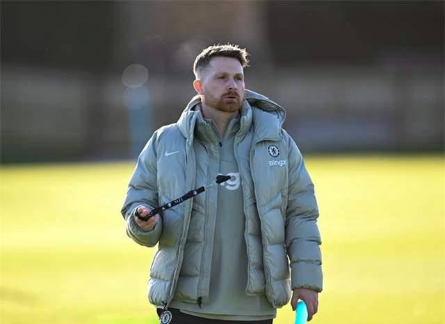 英超联赛免费高清直播+实时赛程+积分预测（2025赛季全覆盖）英超24亿豪门对决！曼城剑指77年不败纪录哈兰德力争赛季20球突破